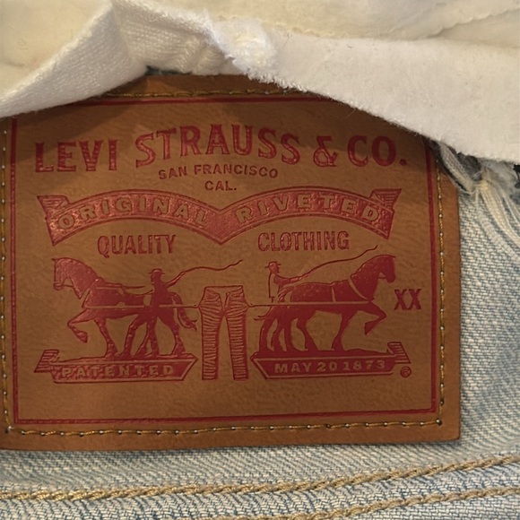 Levi's Light Wash Michigan Denim Jacket with Hoodie Size Large - Picture 7 of 8